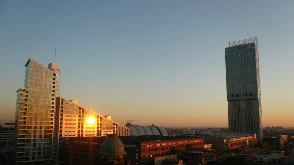 Ninety Thousand Professional Jobs Are Leaving London Slowly