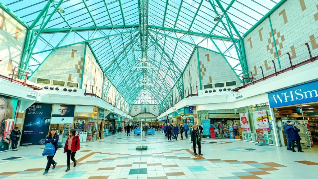 Consumer Confidence Improved to Minus 28 in August